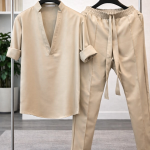 Compleu bărbați STREVANO Beige Gold – set elegant casual cu cămașă lejeră și pantaloni moderni